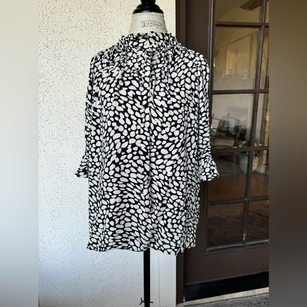 Who what wear black and white blouse